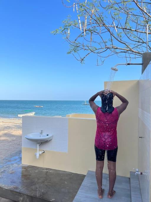 Lui Ushongo Beach House Pangani ภายนอก รูปภาพ