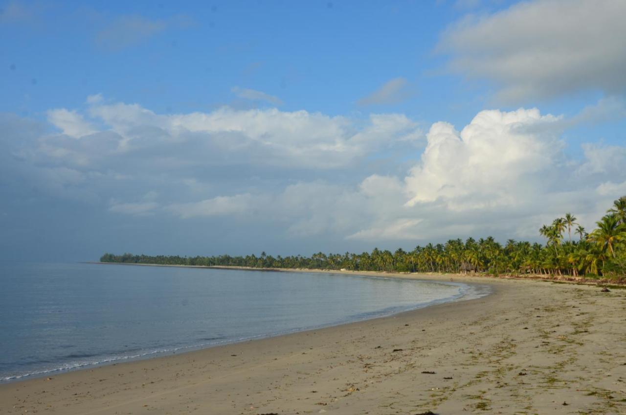 Lui Ushongo Beach House Pangani ภายนอก รูปภาพ